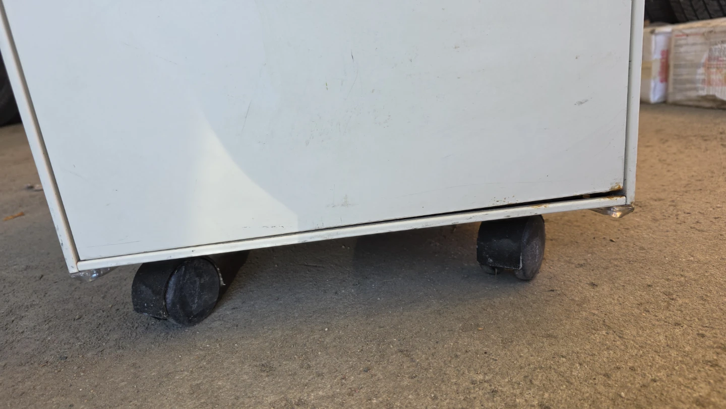 Metal Mobile Filing Cabinet, NO KEY. LOCKED. - photo 3