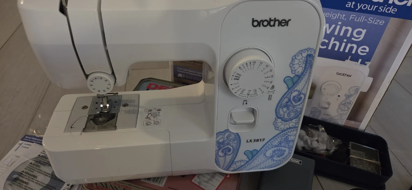 Brother LX3817 Sewing Machine - photo 3