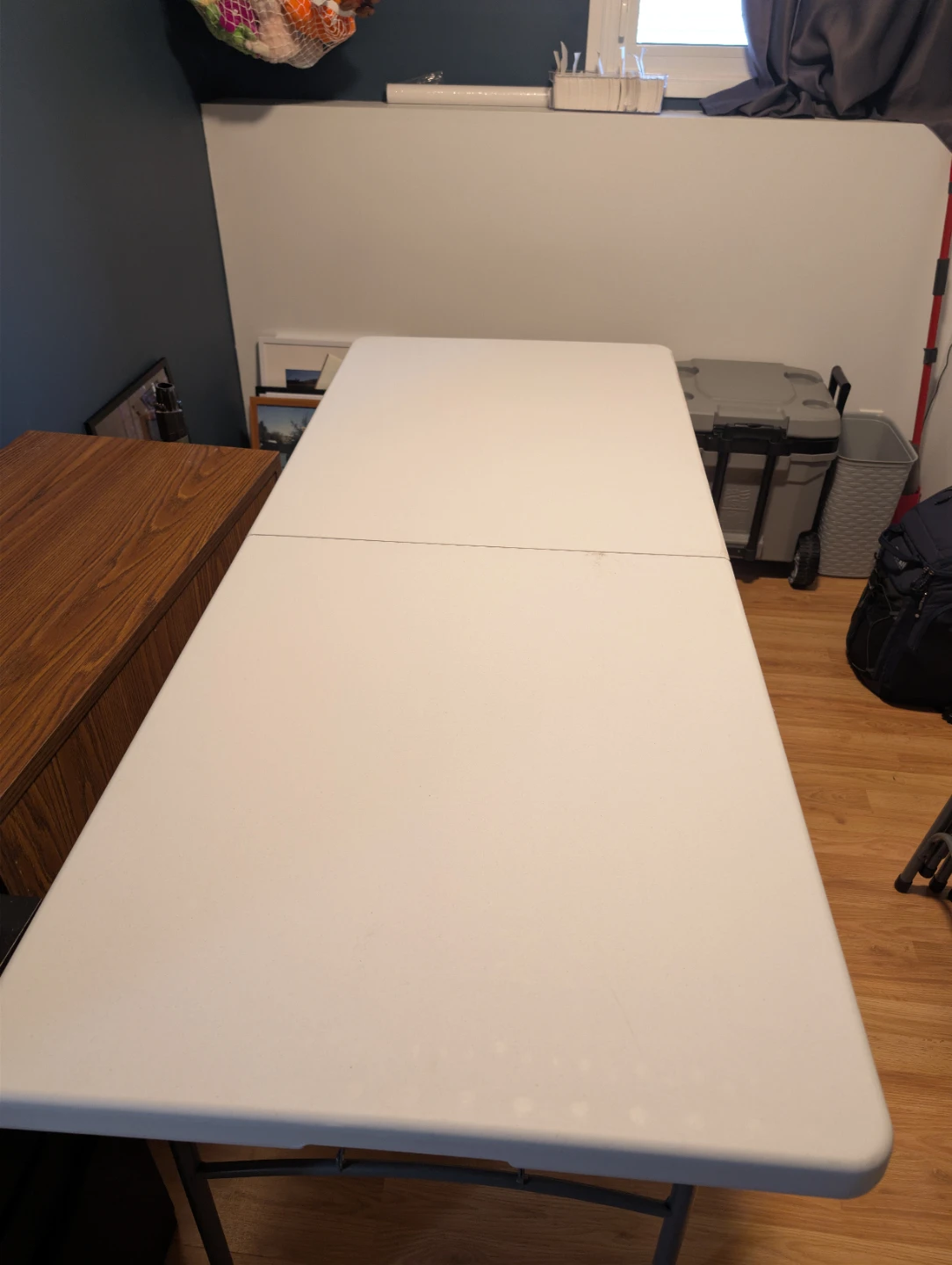 6' folding table & 4 chairs