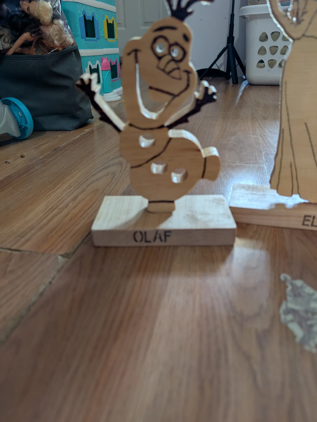 ❄️ Handmade Frozen Wooden Character Set ❄️ - photo 2