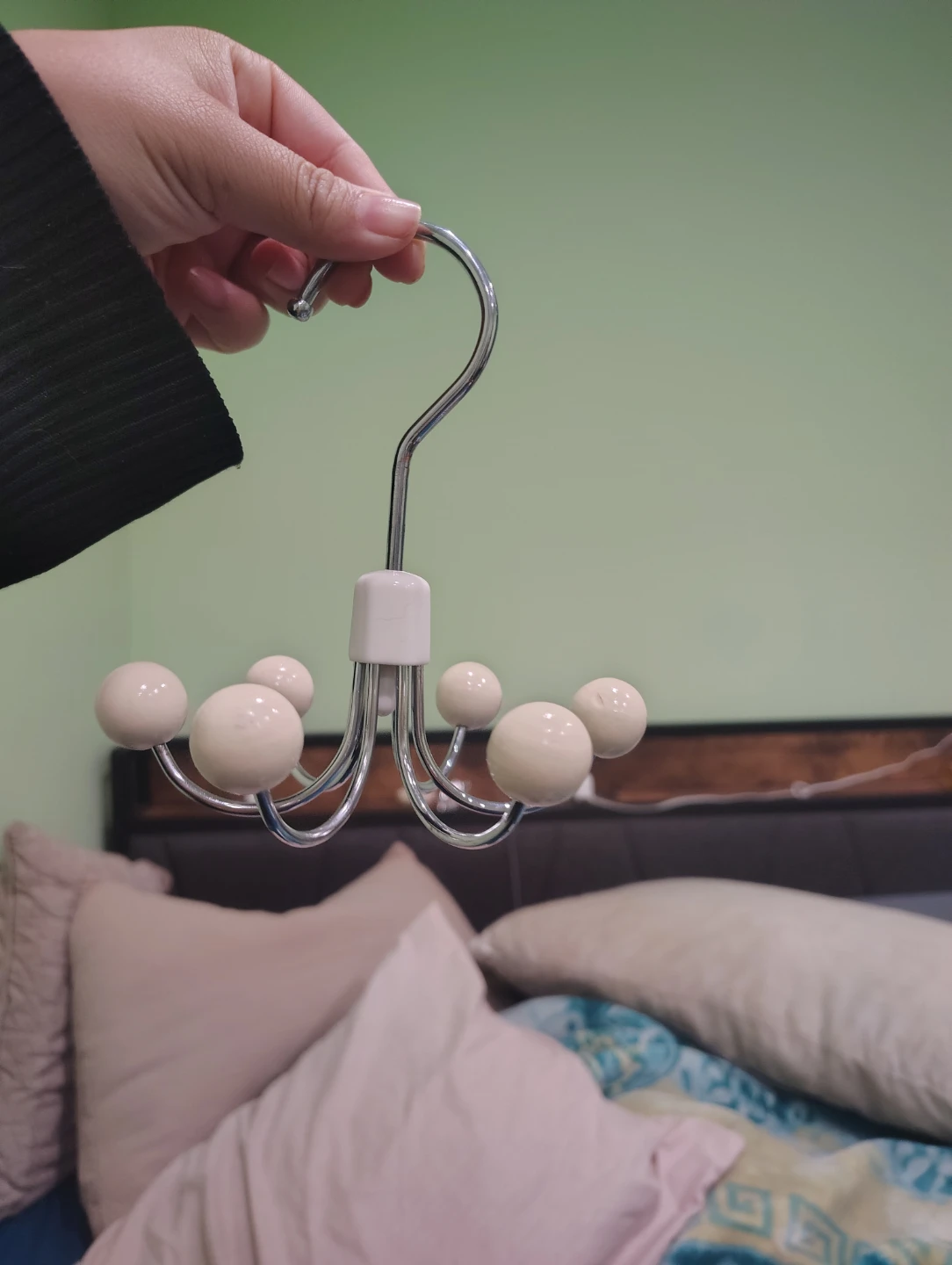 Chrome and White Ball Multi-Hook Hanger