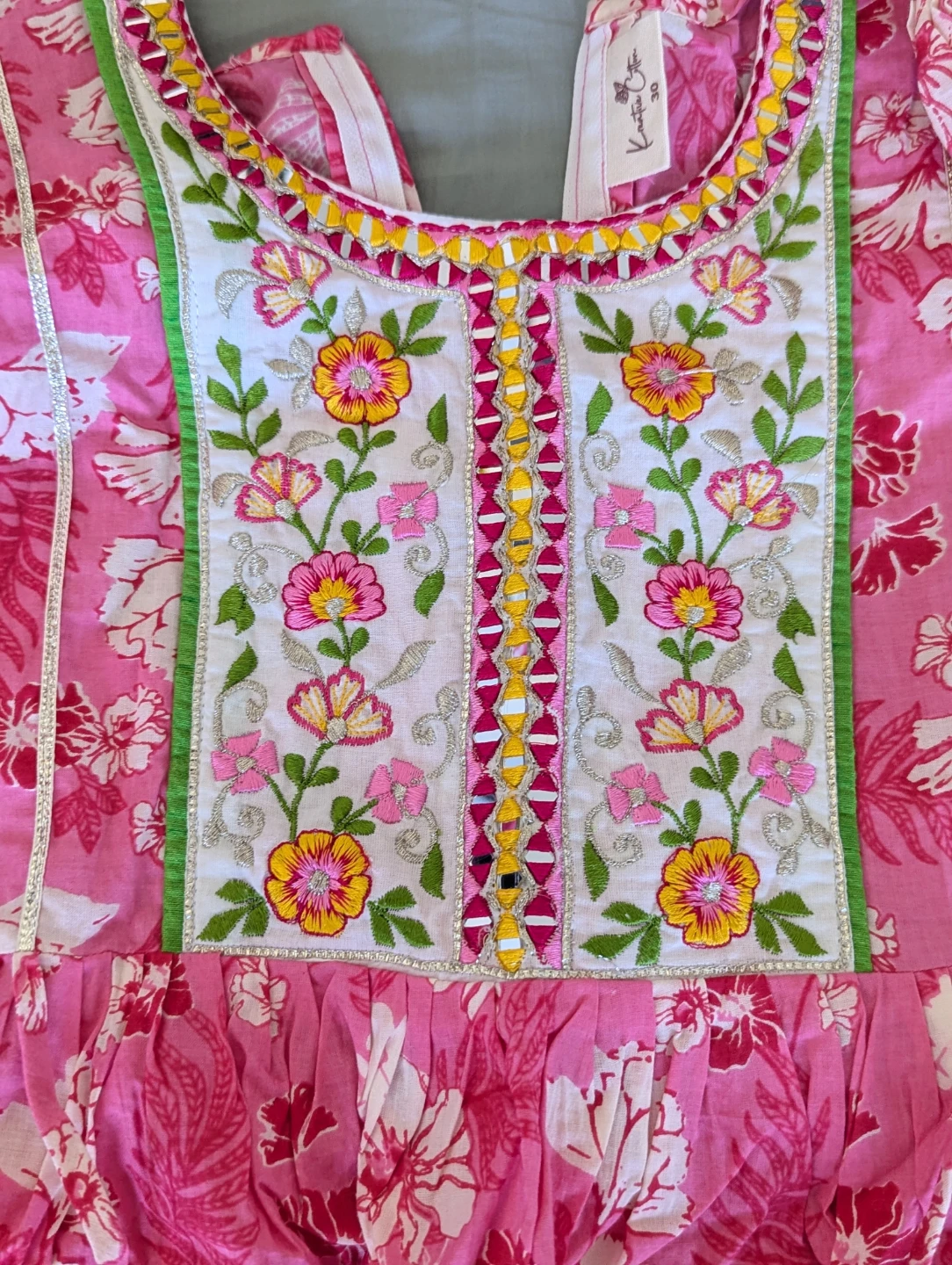 Pink Floral Kurta and Pants Set - photo 3