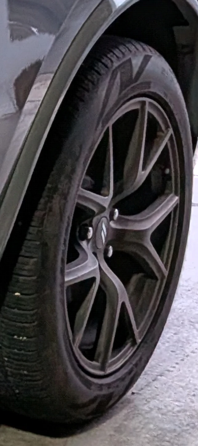 I have winter tires came off of a 2025 Dodge Durango - photo 2