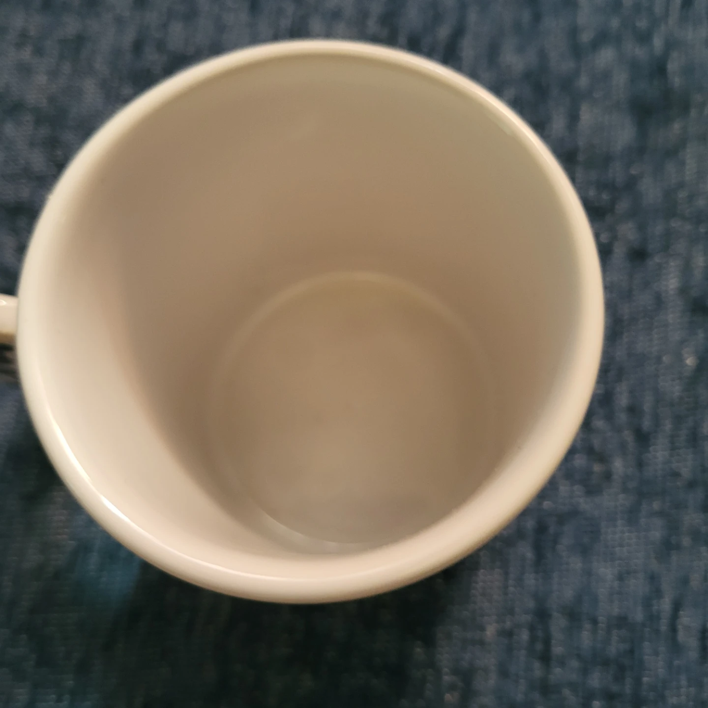 Cow-Themed Ceramic Mug with Shaped Handle - photo 3