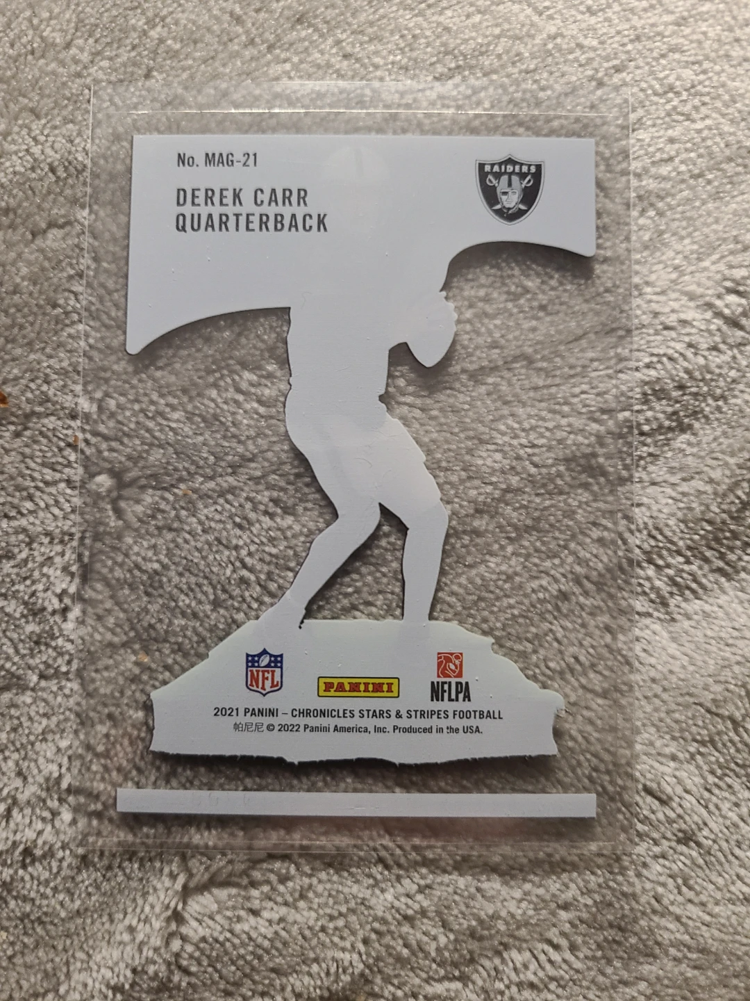 2021 Panini Chronicles Derek Carr Magnitude Card - photo 2