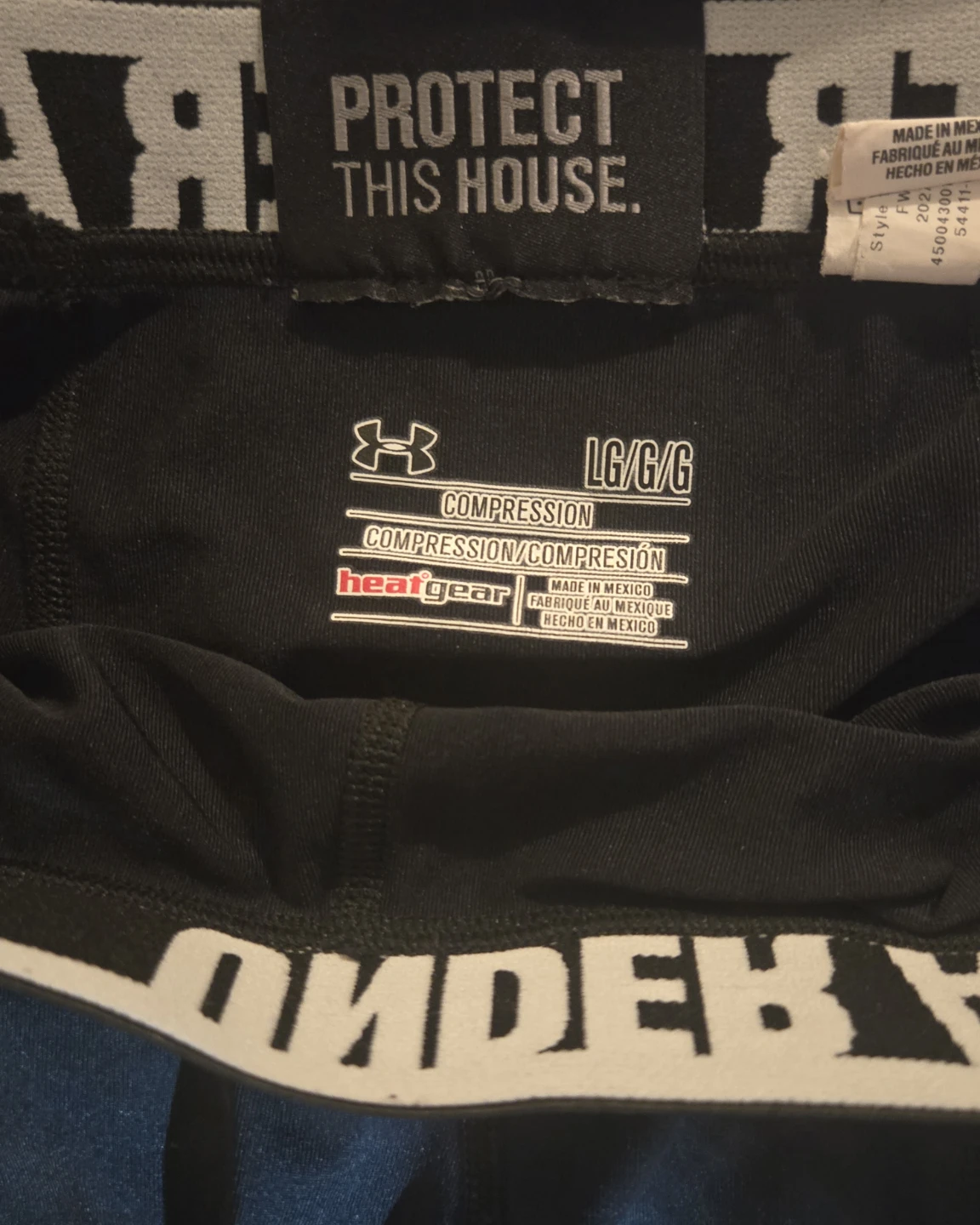 Men's LARGE Under Armour Clothing.  EUC. - photo 4