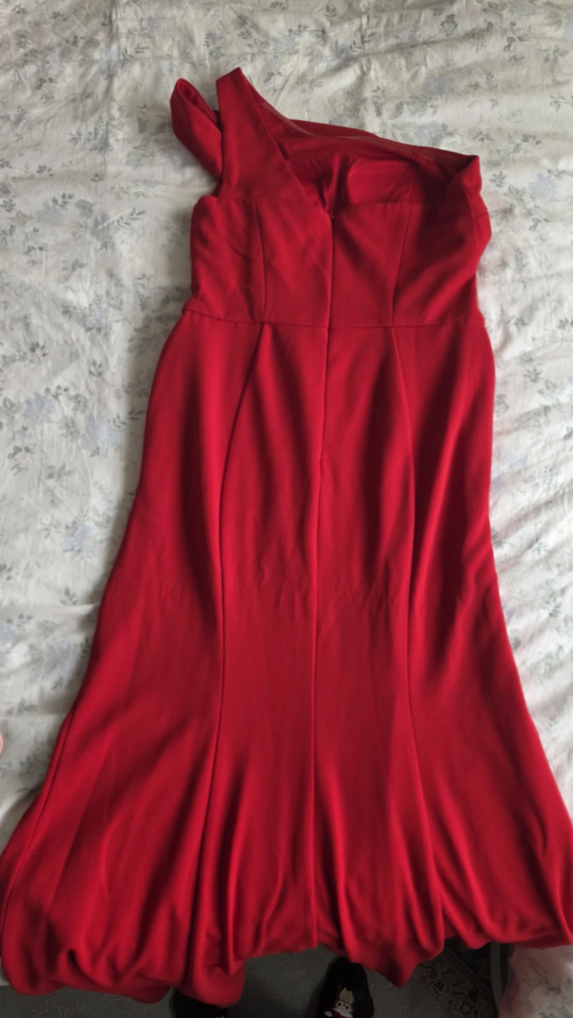 Cachet red one-shoulder dress size 10 - photo 2