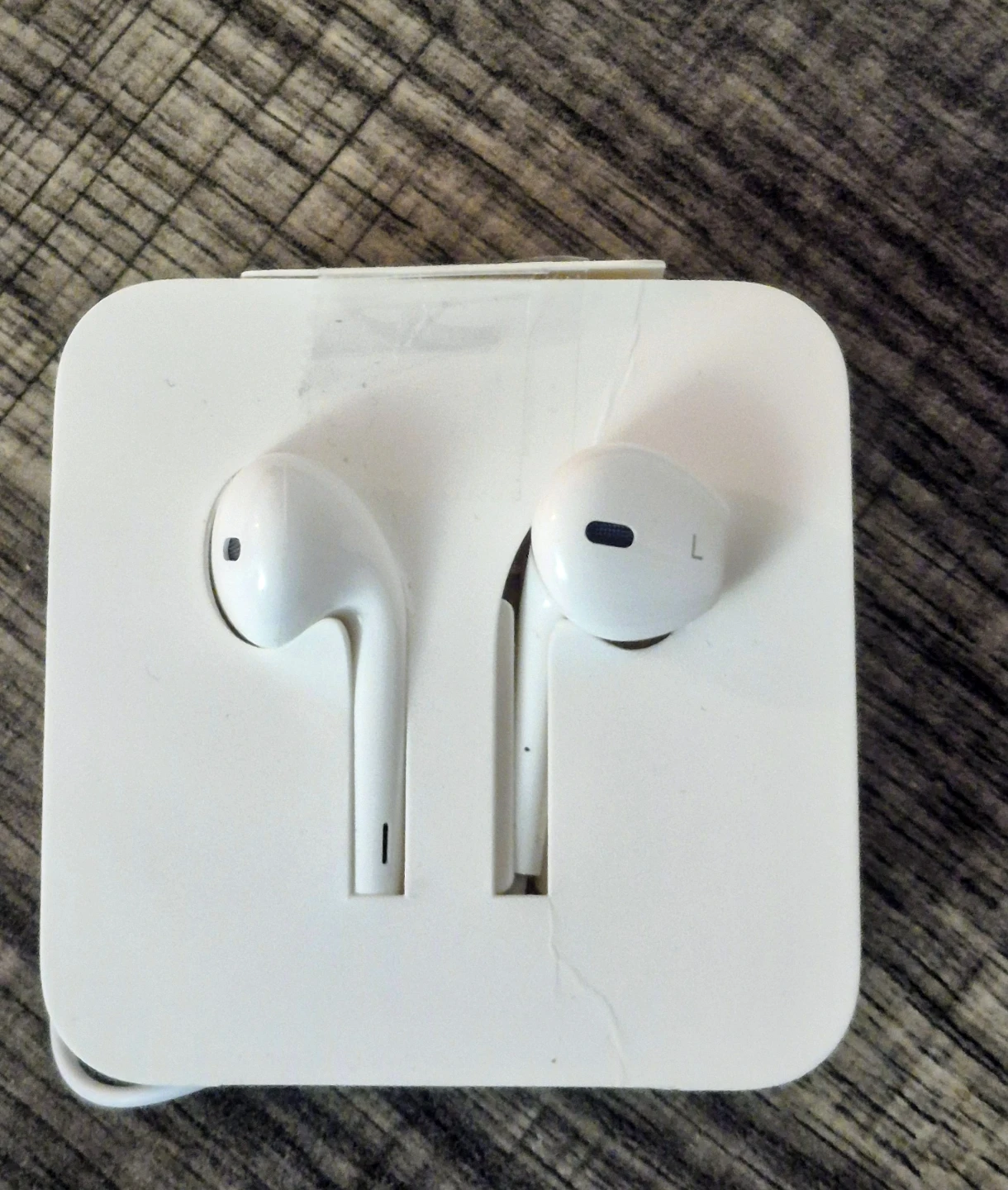 BN)Apple EarPods with 3.5mm Lighning Connector