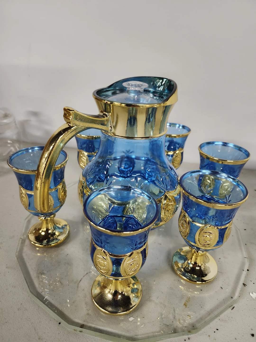 Blue and Gold Glass Pitcher and 5 Goblet Set - photo 2
