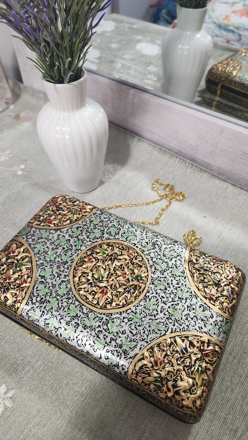 Hand made Ornate Decorative Metal Clutch Purse - photo 3