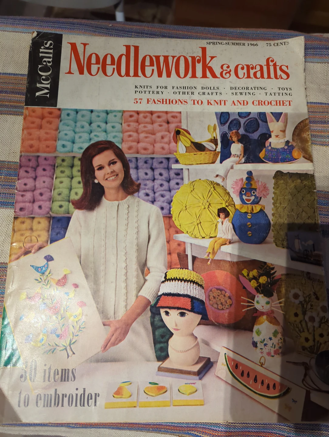 2 Vintage McCall's Needlework & Crafts Magazines 1966 - photo 2