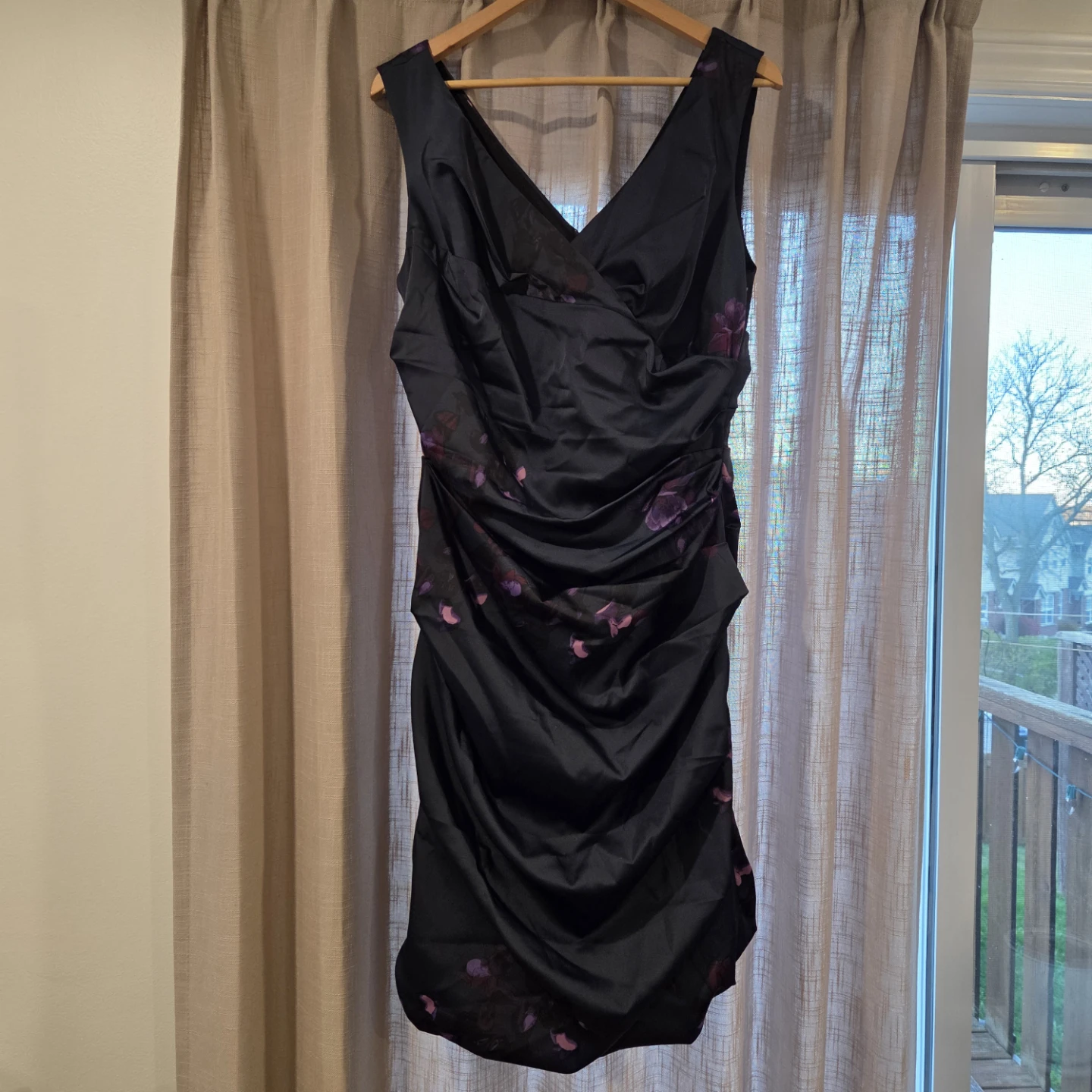 Le Chateau Floral Ruched Dress - photo 2