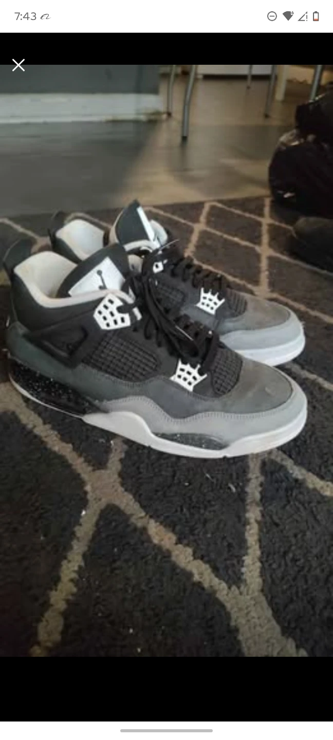 Air Jordan 4 Retro "Fear" size 12