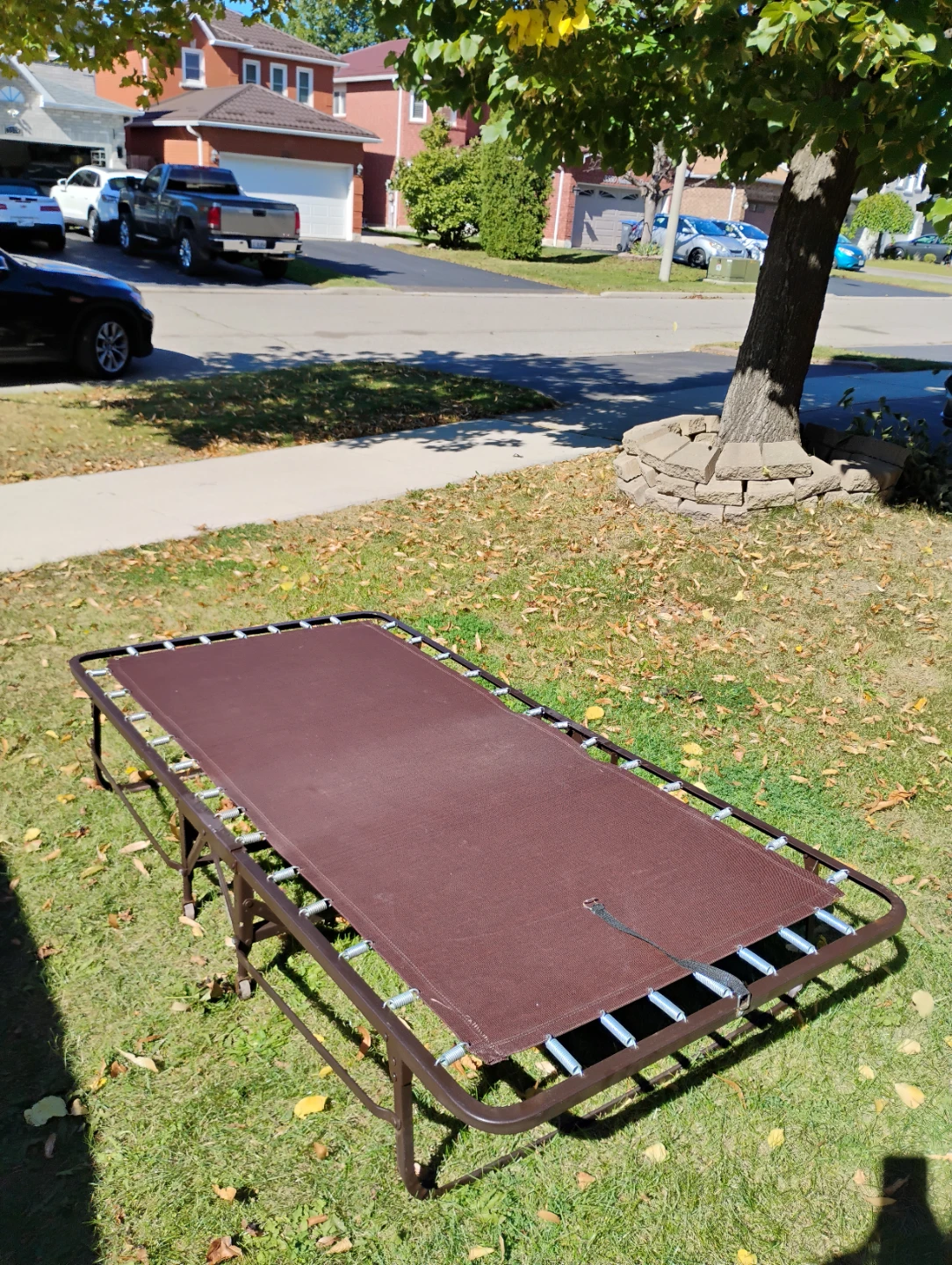 Folding Cot with Brown Fabric - photo 2