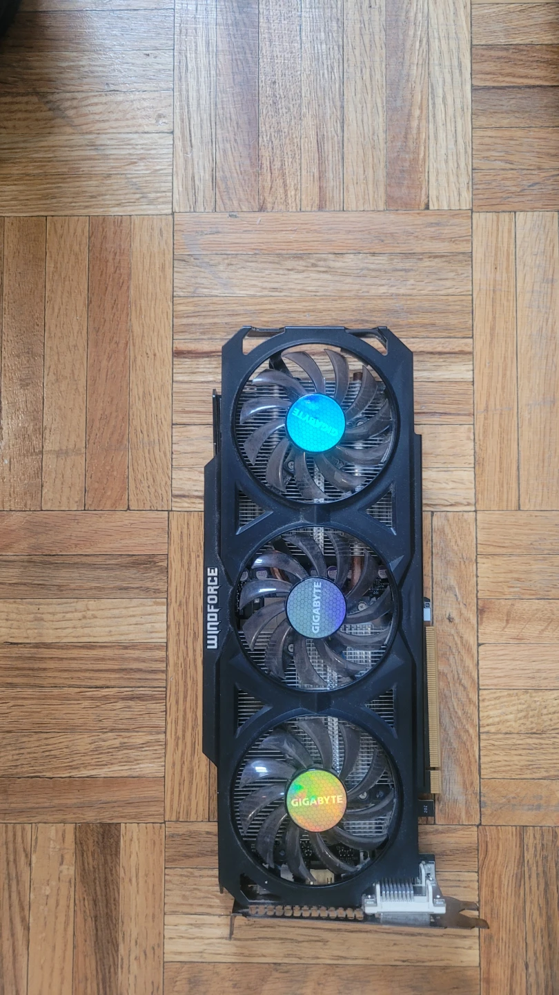 Gigabyte Windforce Graphics Card - photo 2