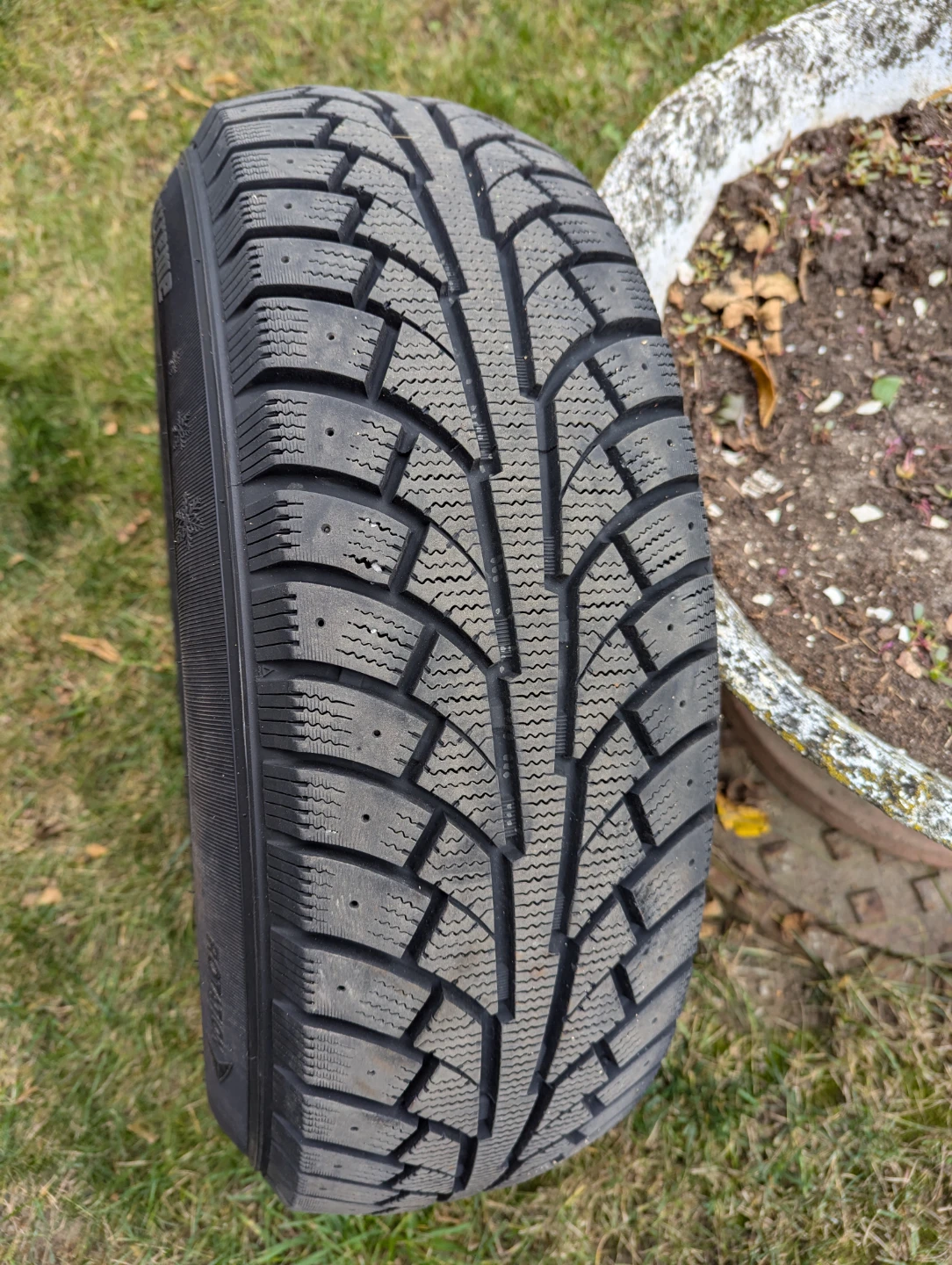 4 Nankang FrostExtreme SW606 215/65R16 Tire - photo 2
