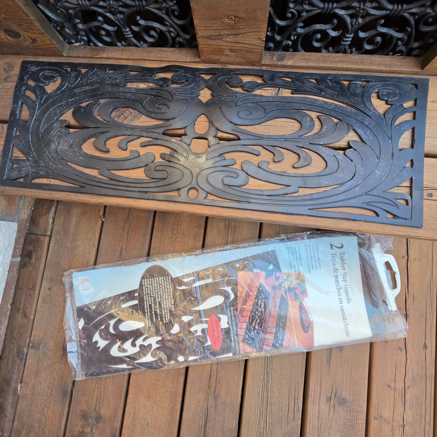 NEW! 2 Set Rubber Anti-Slip Stair Protector Ornate Design - photo 2