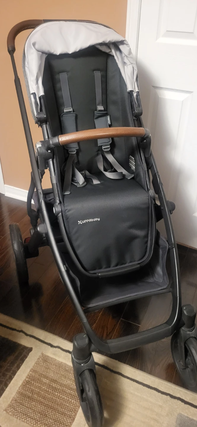 V2 UPPAbaby VISTA Stroller with bassinet