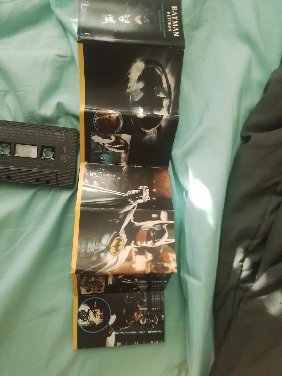 Batman Returns Original Motion Picture Soundtrack Cassette - photo 2
