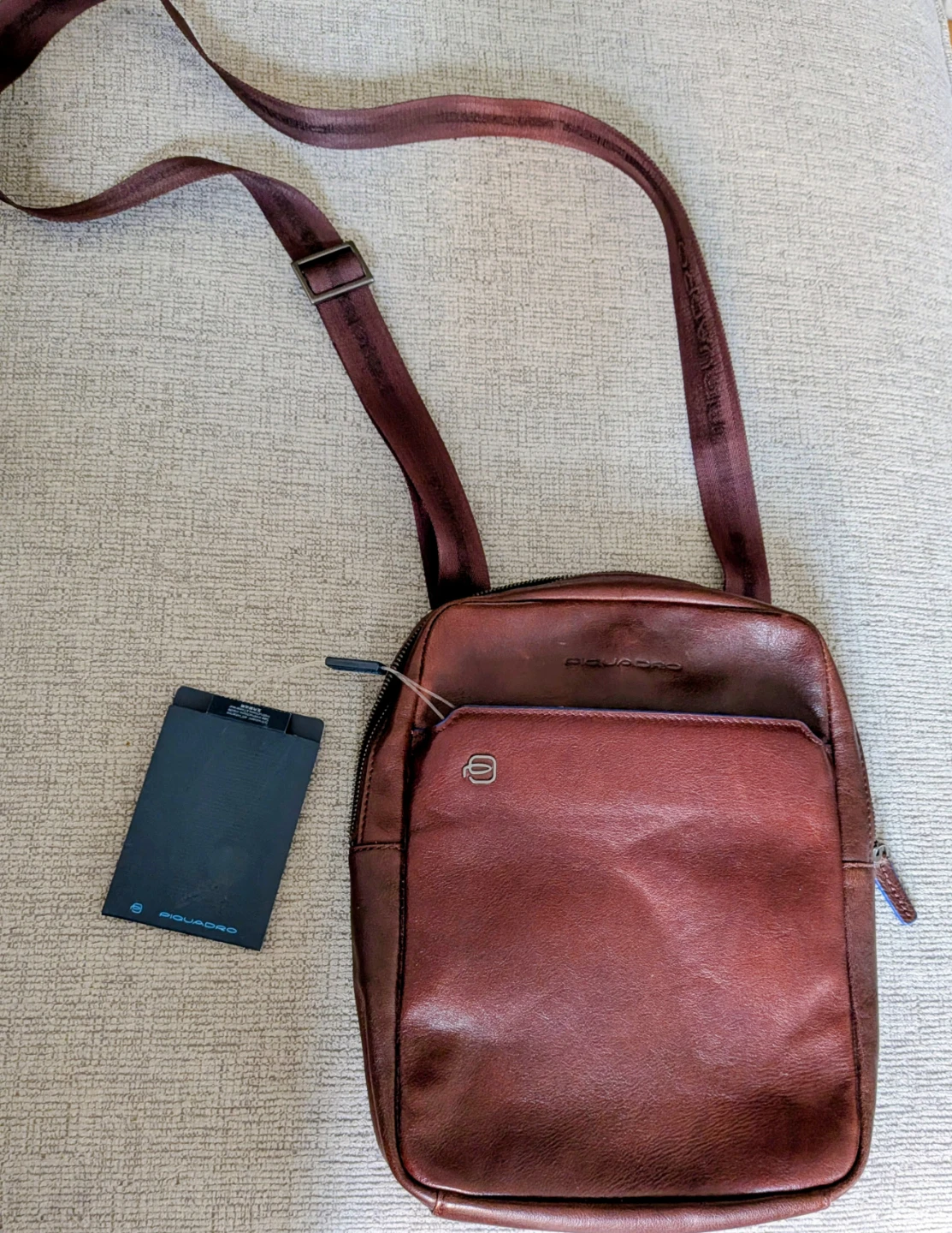 BNWT Piquadro Italian Leather Crossbody Bag – Brand New / Unisex
