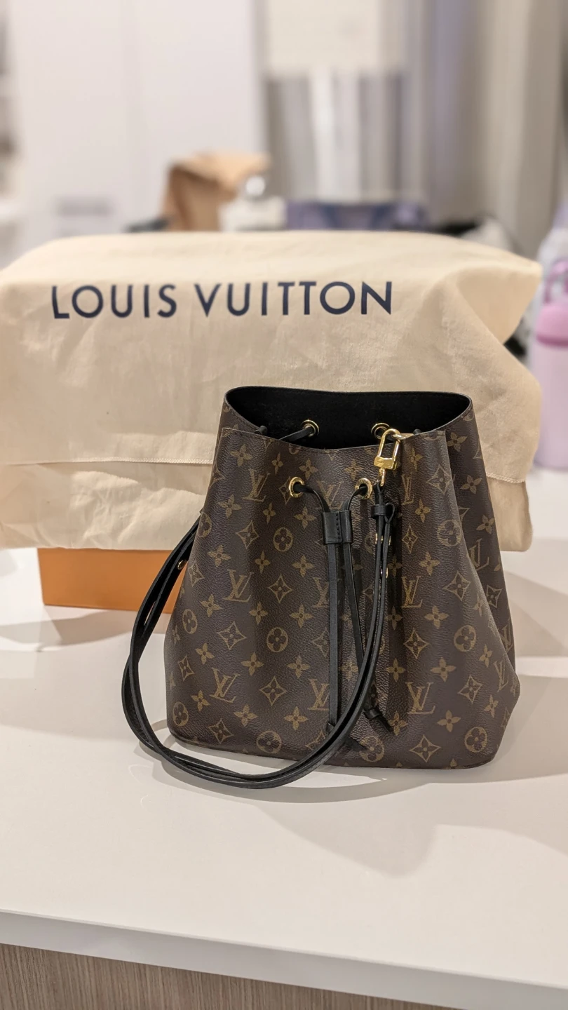 Louis Vuitton NéoNoé MM Monogram Canvas - photo 2