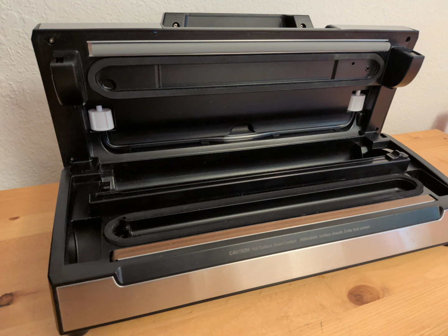 Cuisinart Vacuum Sealer - photo 2