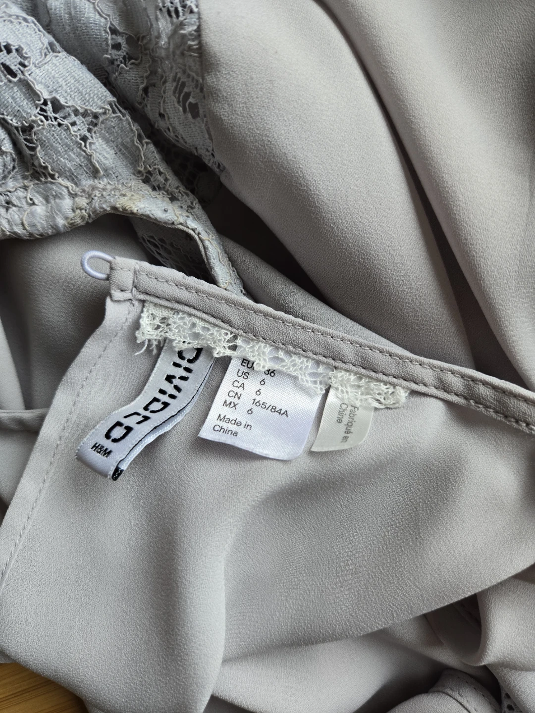 H&M Divided Sleeveless Peplum Top - Size 6 - photo 3