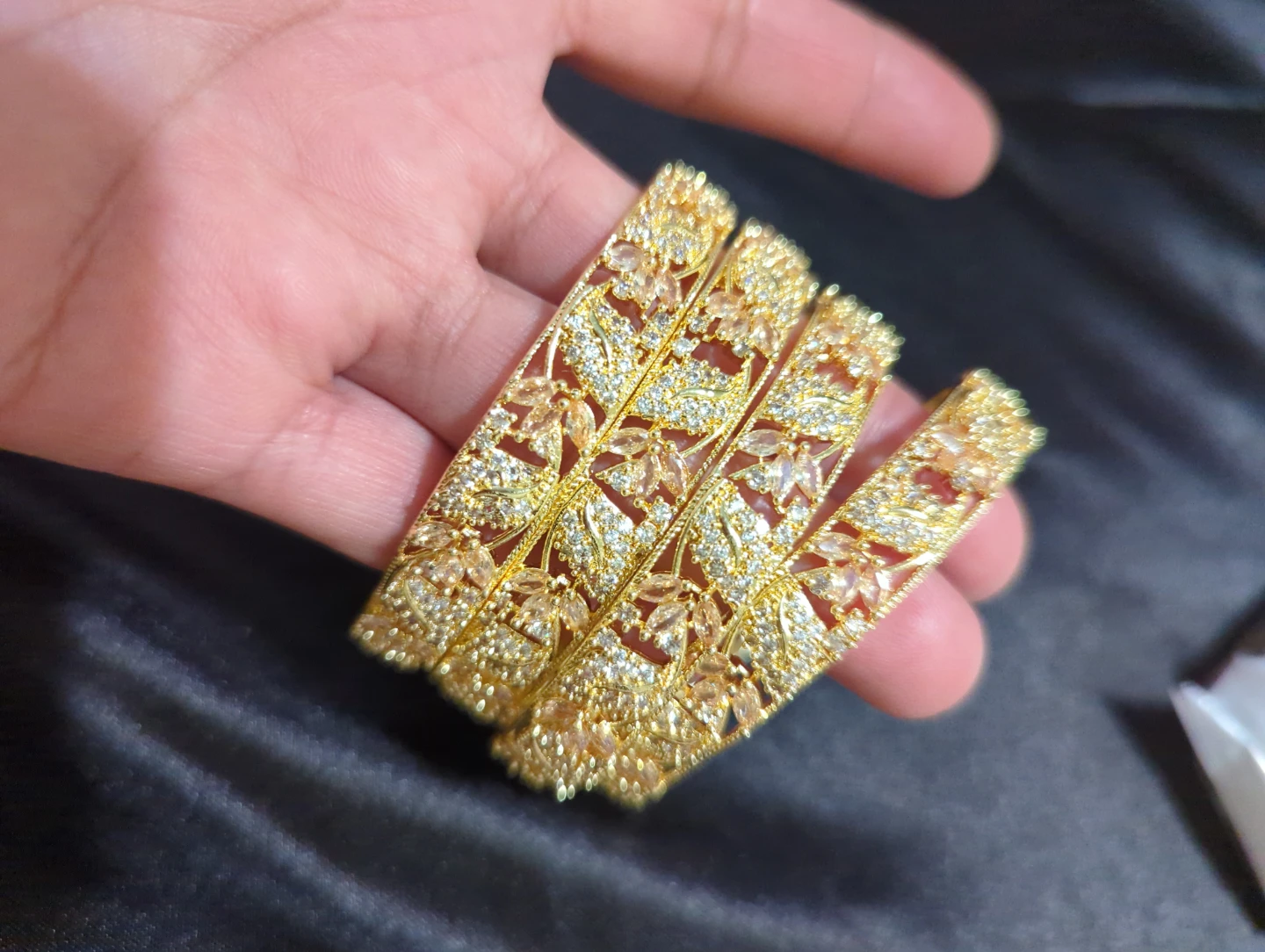 Set of 4 Gold-Tone Floral Kangan - photo 3