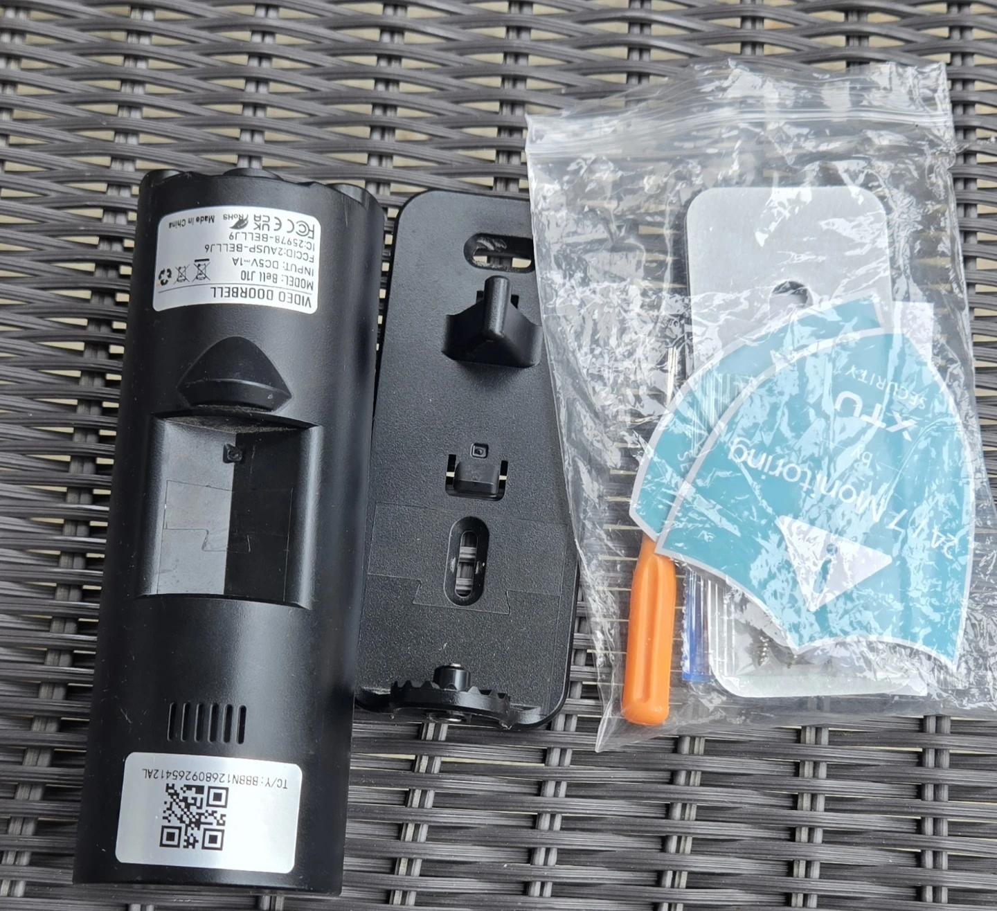 XTU Video Doorbell Model J10 - photo 2