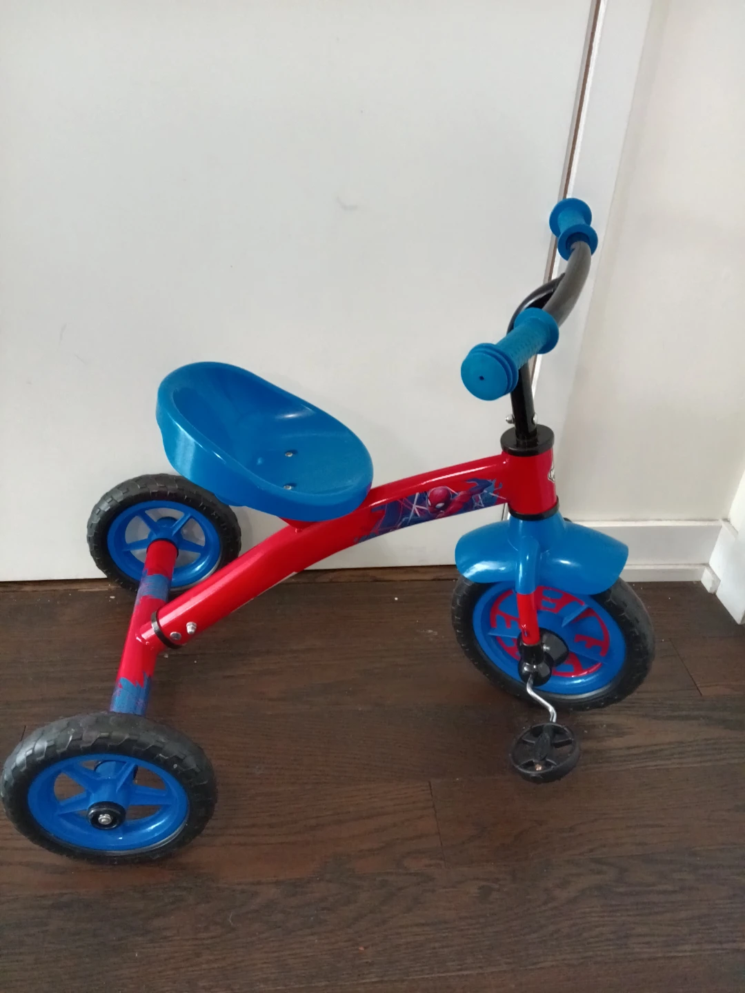 Huffy Spider-Man Tricycle - photo 4