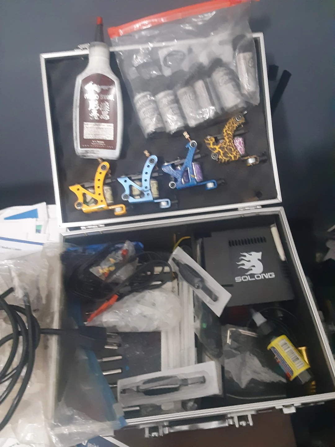 Solong Tattoo Kit with Carrying Case