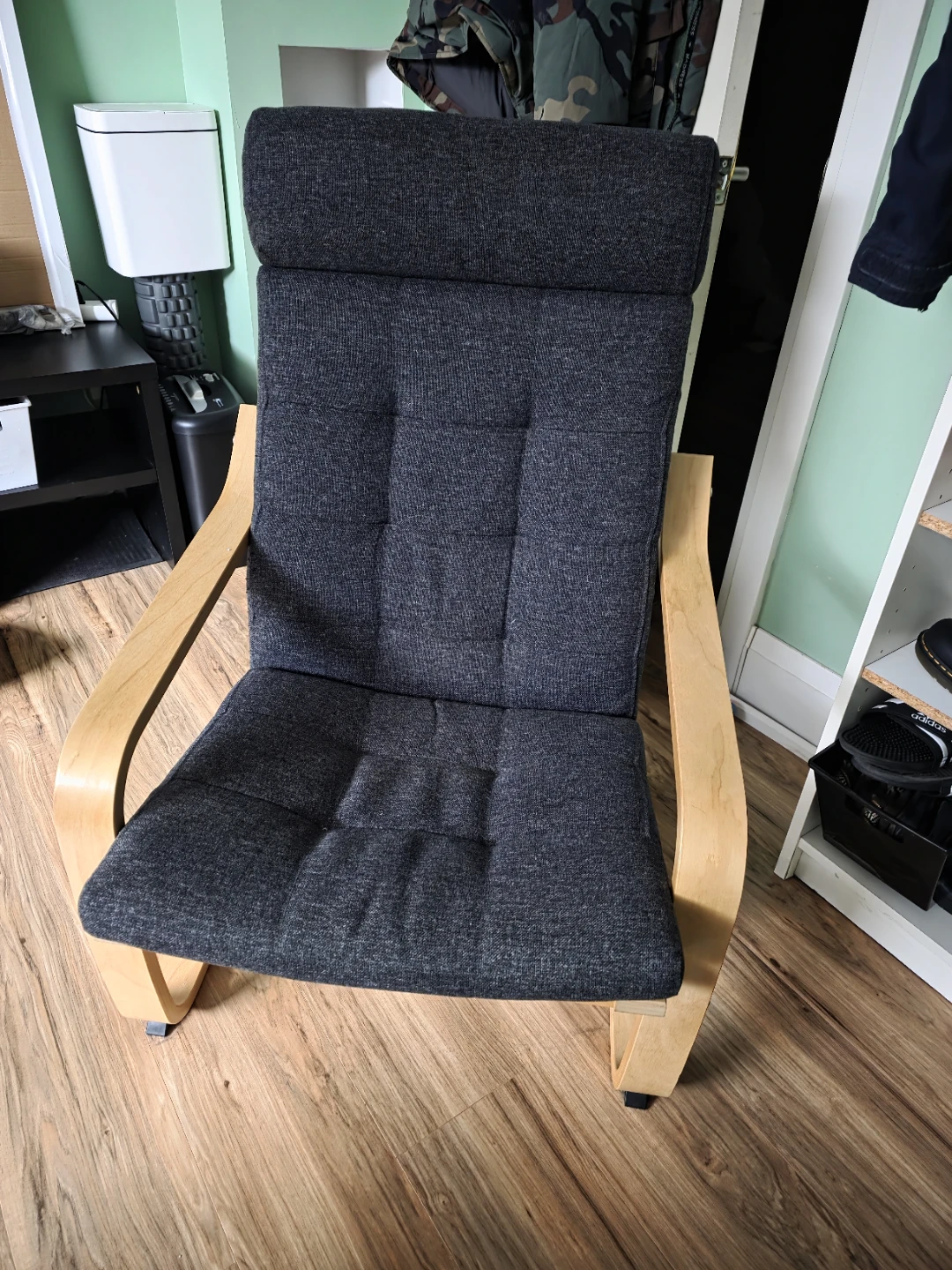 1 IKEA POÄNG Armchair with 2 cushion