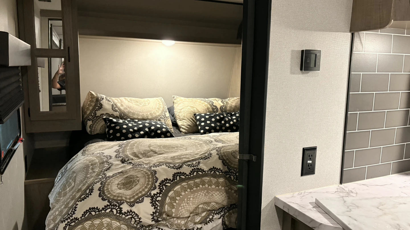 2021 Keystone HideOut Trailer - photo 3
