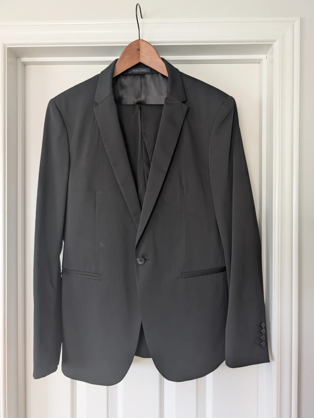 Black Suit 36R FREE Delivery