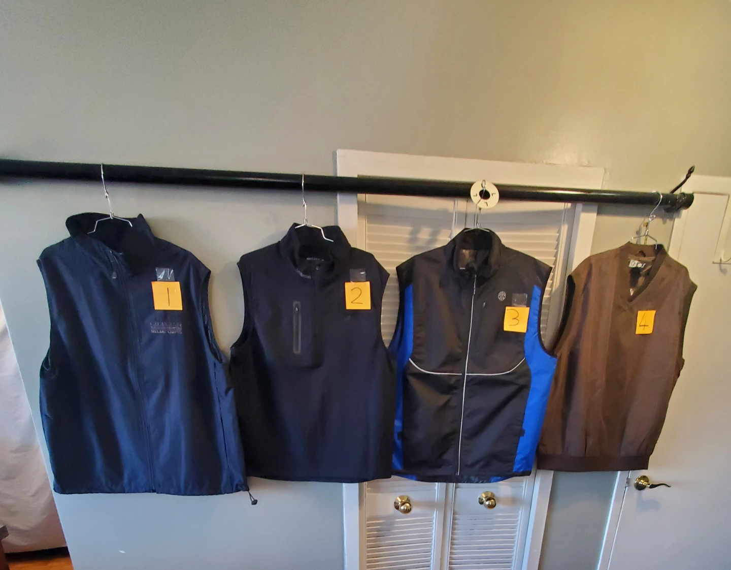 MEN'S/ Boys Puffer & Lightweight Vests Size S- XXL - photo 5