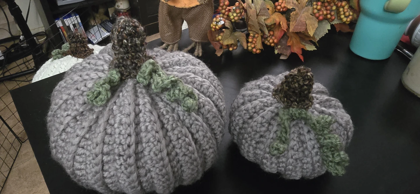 Crochet pumpkins medium and small