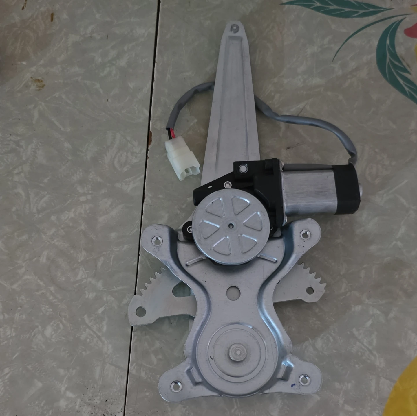 Toyota Highlander Window Regulator & Motor - photo 4