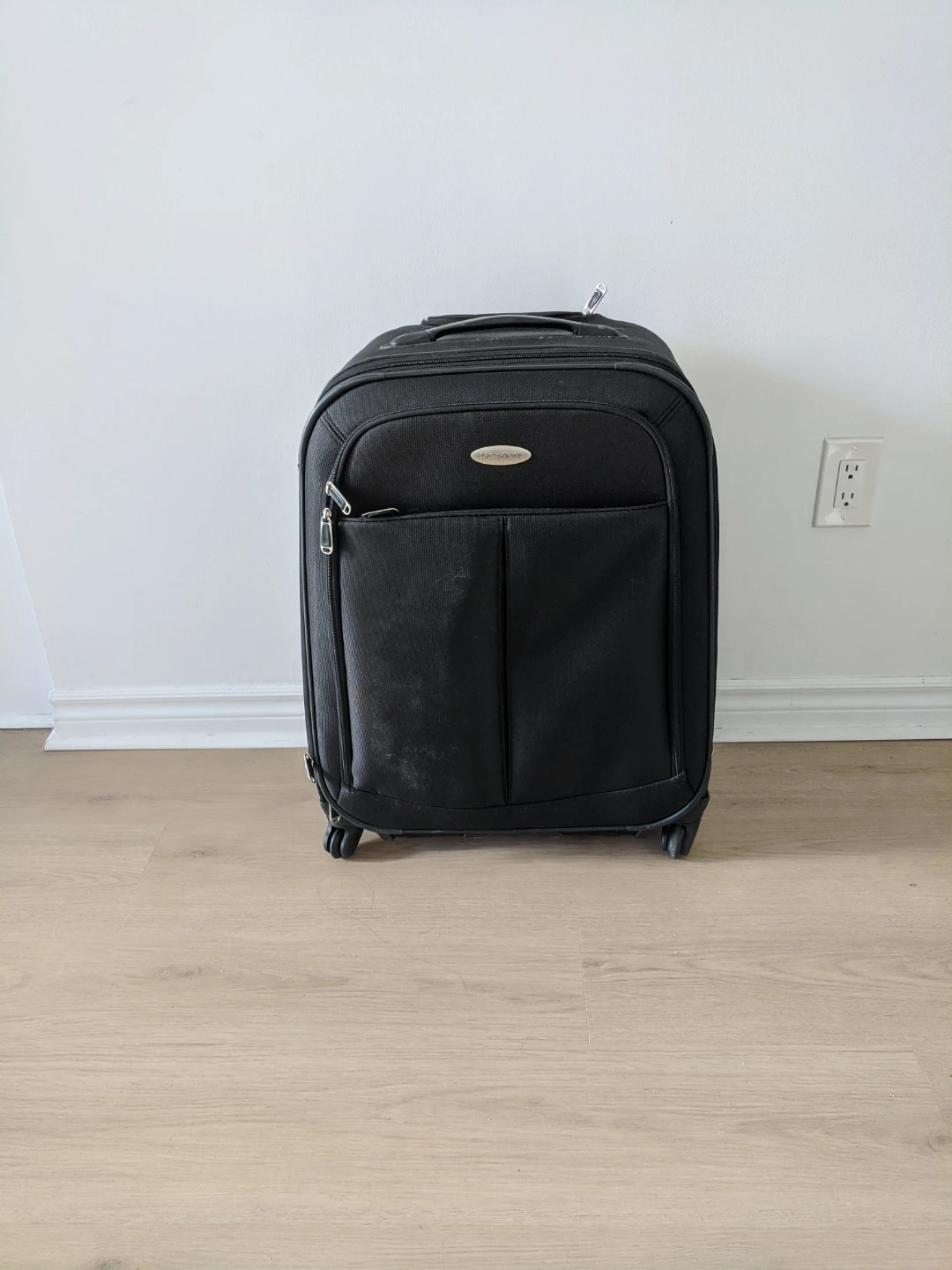 Samsonite rolling suitcase