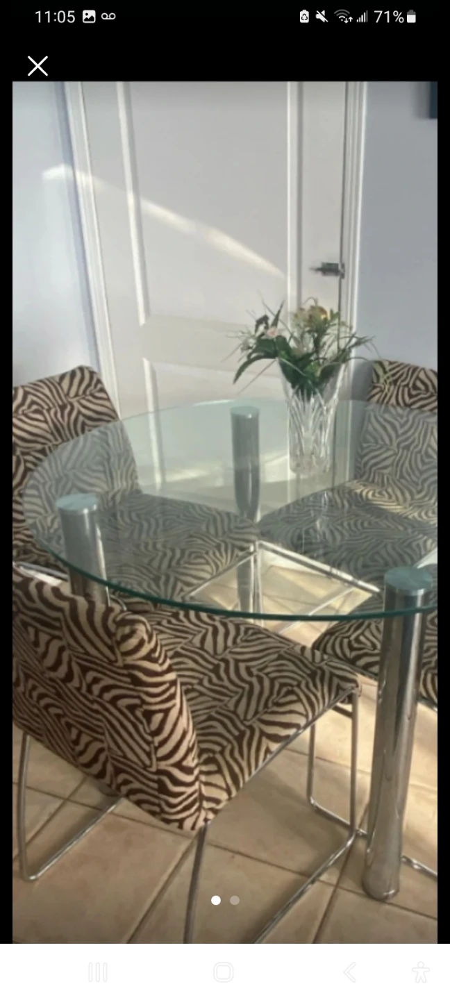 Glass top dining table with 4 chairs - photo 3