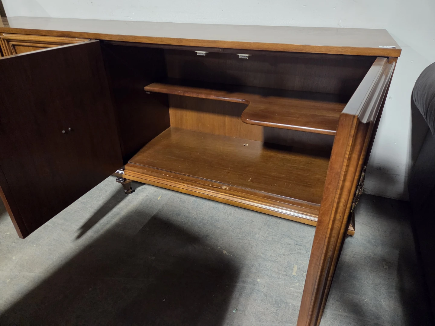 MCM Cinnamon Walnut Pepplers Sideboard/Credenza - photo 3