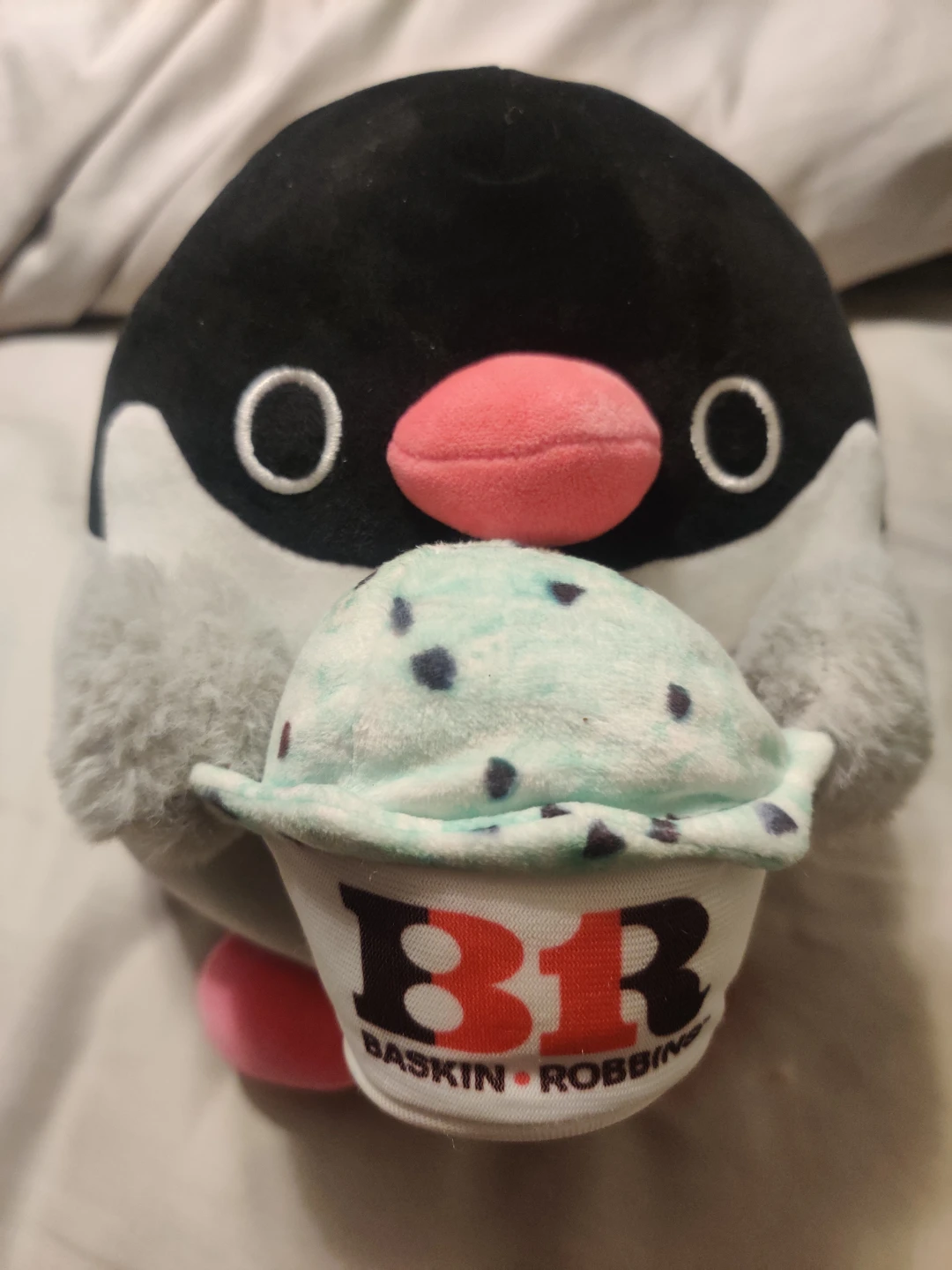 Baskin Robbins Penguin Plushie - photo 3