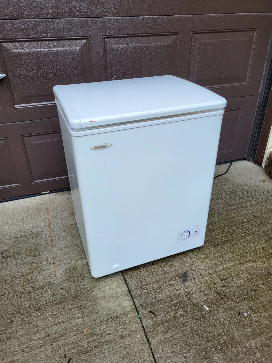 Danby Chest Freezer 25" x 32" tall