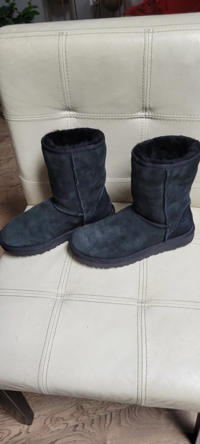 UGG Black classic Suede Boots sz 8 women's - photo 2