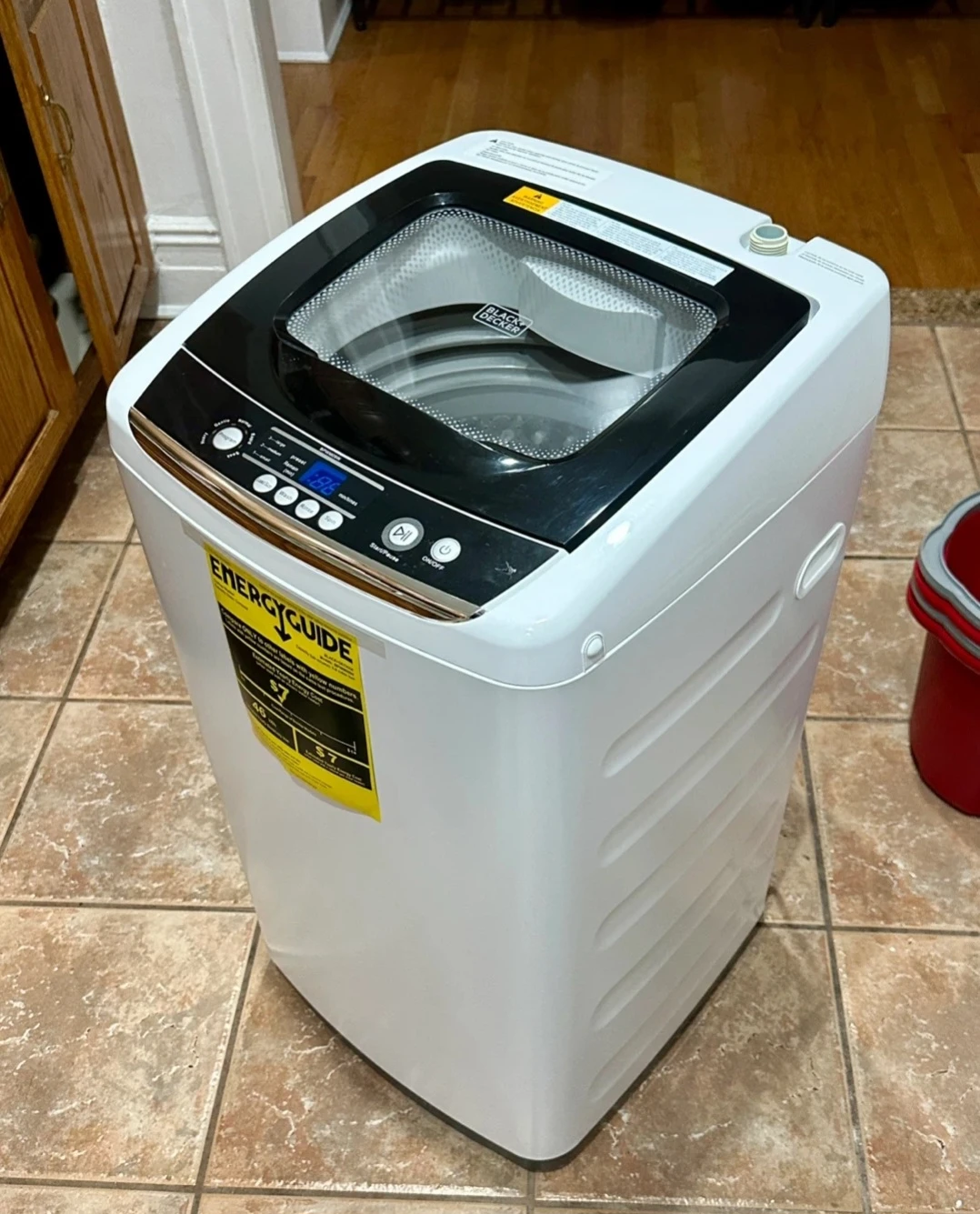 Fully automatic Black decker washer dryer both in one - photo 3