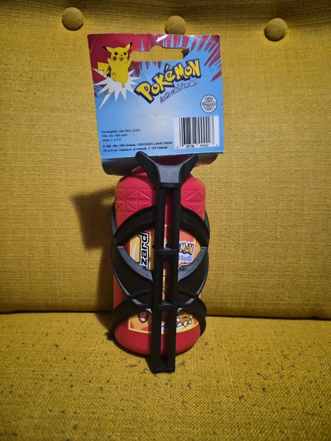 Vintage Pokémon Charizard water bottle - photo 2