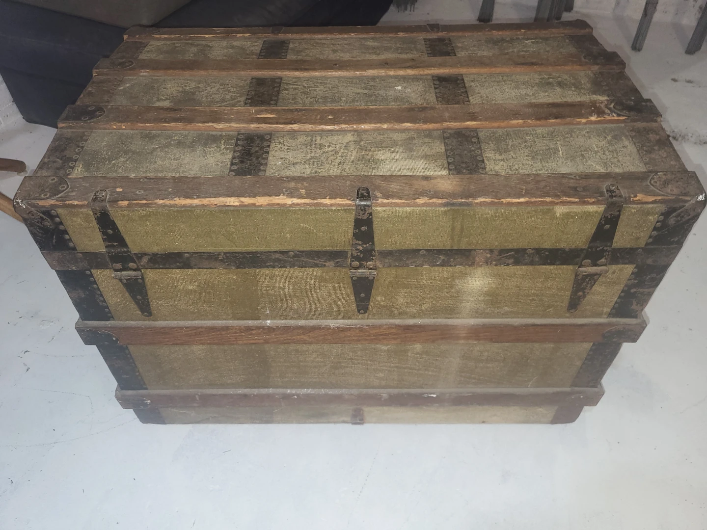 Vintage H. Hyodo Wooden Storage Trunk - photo 4