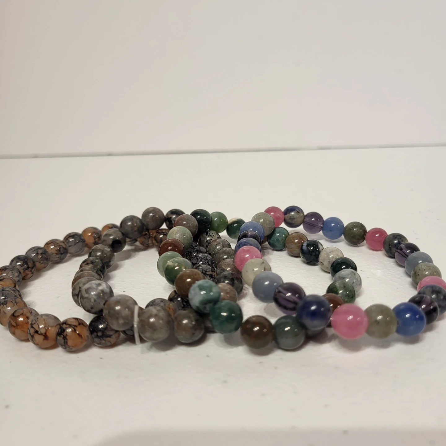 Set of 32 assorted women's beaded bracelets - photo 5