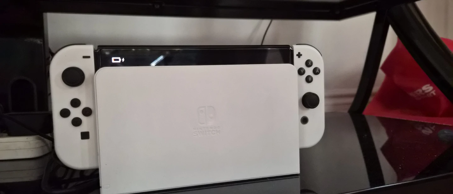 Nintendo Switch OLED Model White - photo 3