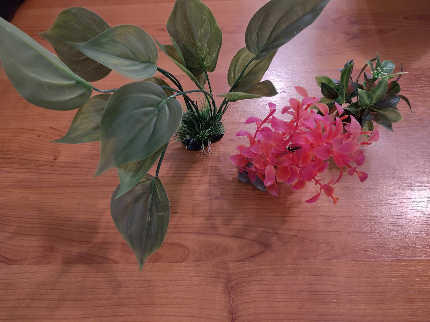 FREE fake aquarium plants