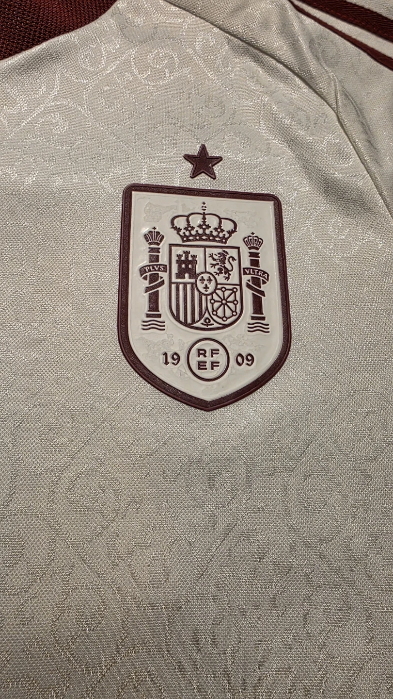 Lamine Yamal #19 Spain away jersey - photo 5